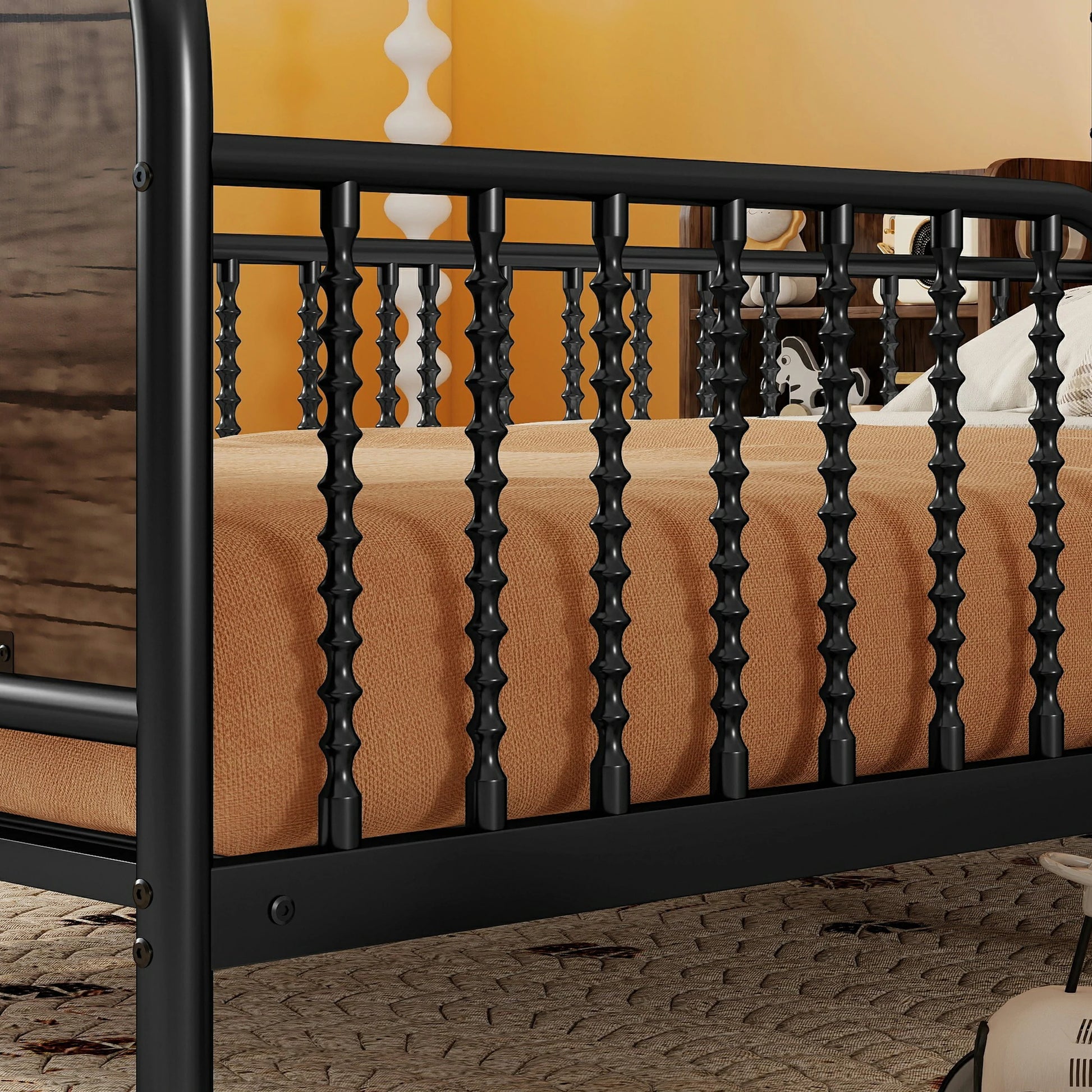 Metalsafetyguardraildetailforkidsbedsturdyandsecuredesign
