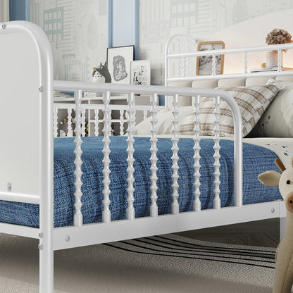 Whitemetalkidsbedwithfullsafetyguardrailsanddurableframeforsecuresleeping